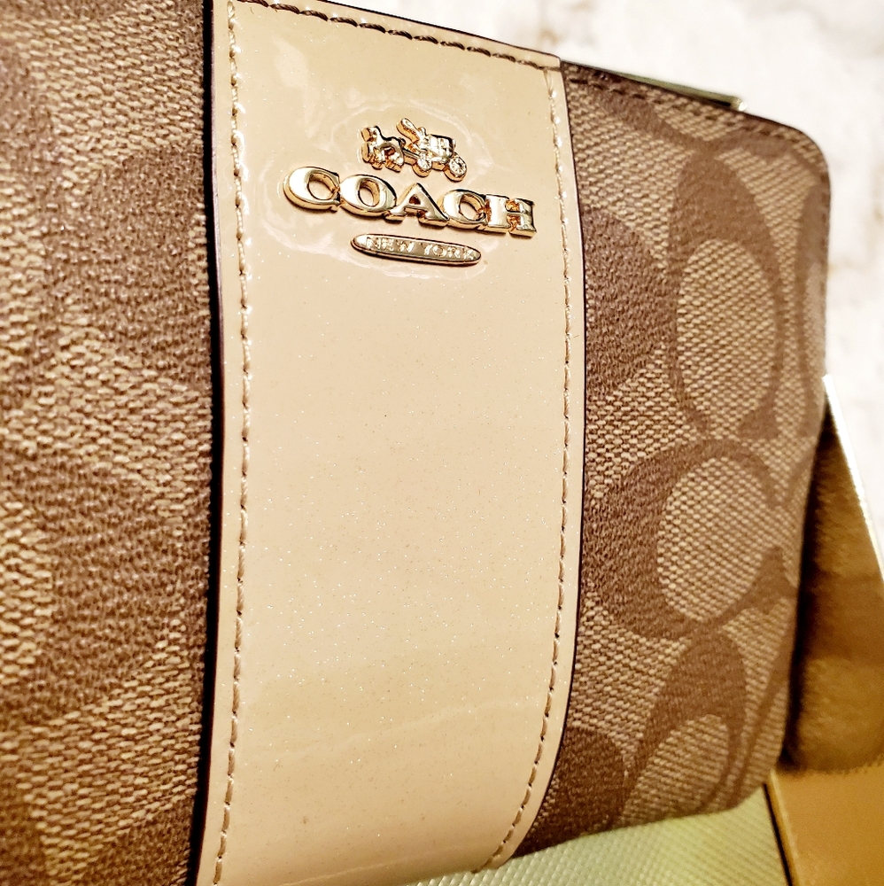 2 Coach wristlets - Picture 5 of 6
